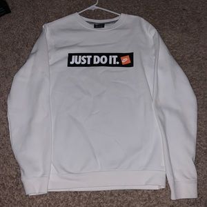 Nike crewneck sweater